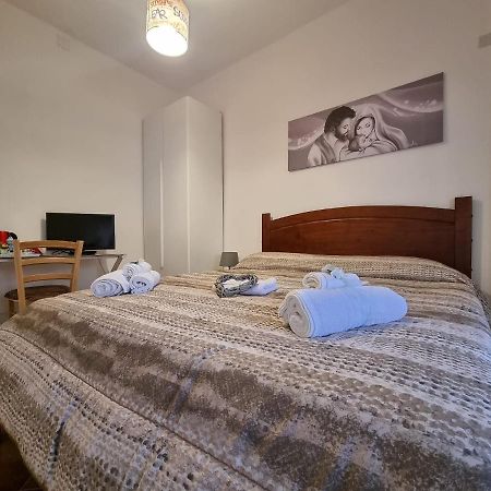 B&B Le Stanze Di Aurora Palermo Buitenkant foto